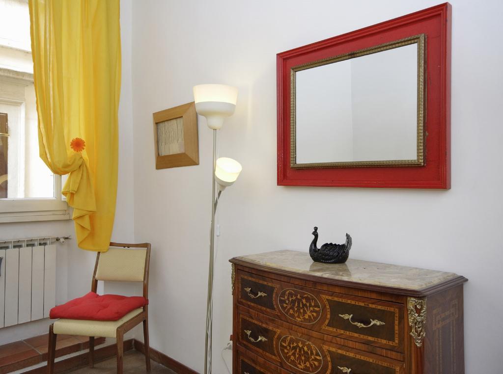 Piazza Farnese Apartment Рим Екстериор снимка