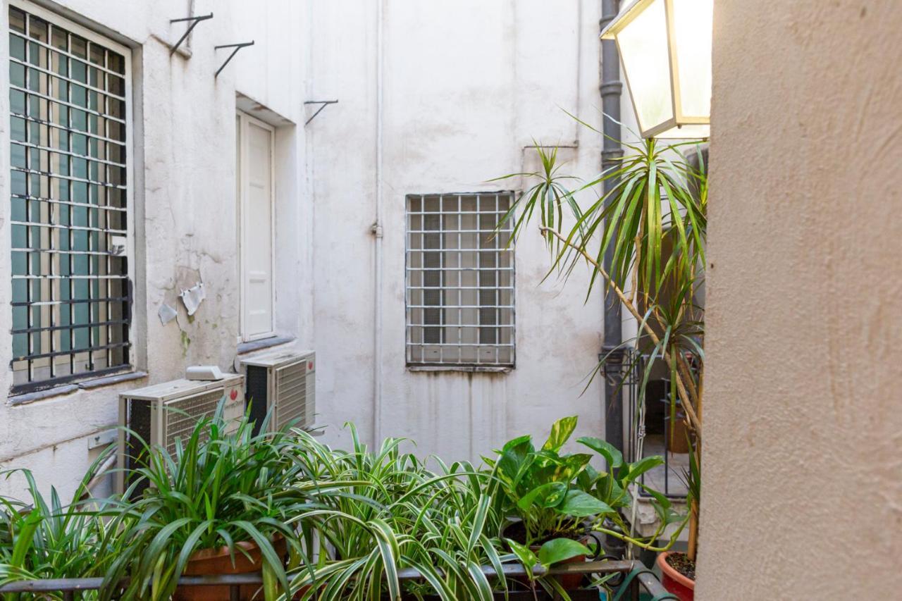 Piazza Farnese Apartment Рим Екстериор снимка