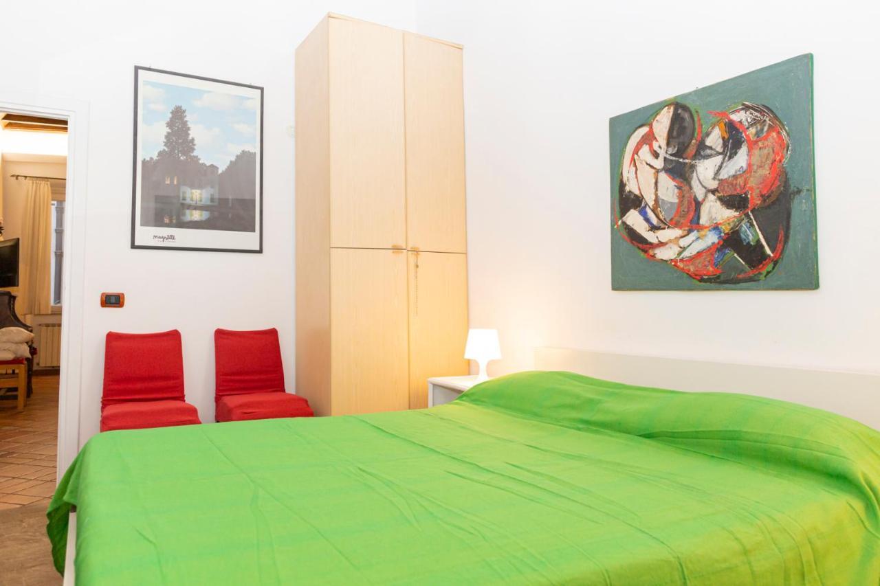 Piazza Farnese Apartment Рим Екстериор снимка